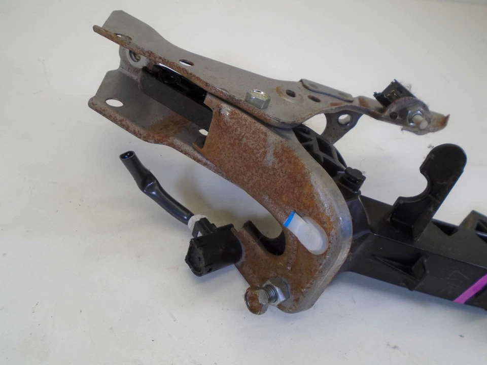 PEDAL EMBRAGUE TOYOTA AURIS TR 1.6 GASOLINA 2007-2012 - Imagen 2 de 4