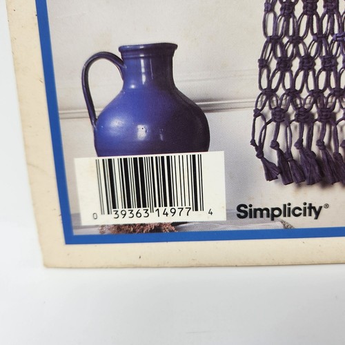Simplicity Blooming Paper Twist Craft Booklet #8375 Wreath & Home Decor Patterns - Picture 3 of 8