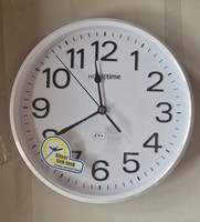 New Hometime Sweeping Motion Wall Clock.26cm
