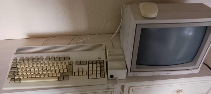 Commodore Amiga A1200 PAL Computer Fully Working Good Caps With Mouse And PSU