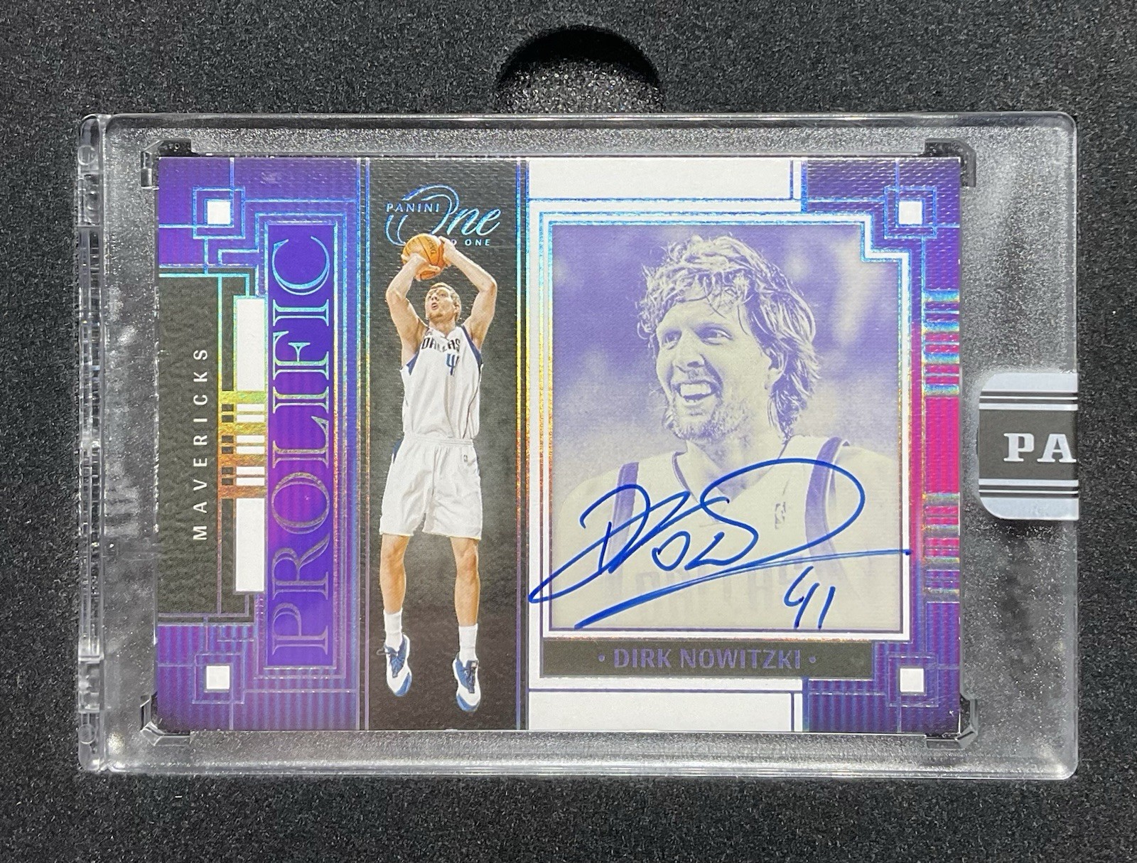Dirk Nowitski 1/1 Auto 2026Black Box 23-24 Panini One and One Prolific Mavericks view 3