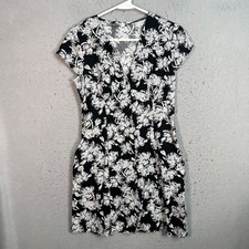 Gu by Uniqlo Womens Size Small Black & White Floral Dress Rayon Blend