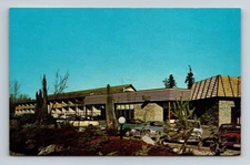 Vintage Thunderbird Motel Bellevue WA Color Photo Postcard Western Motels