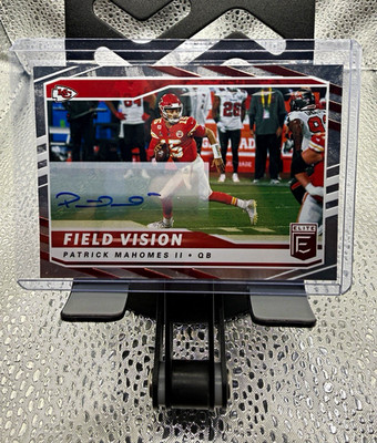 Panini 2021 Donruss Elite Patrick Mahomes II Chiefs Field Vision FV5 AUTO 9/10