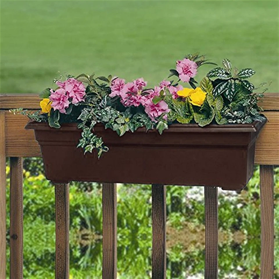 Novedad jardinera de plástico duradero para campo con caja de flores, marrón, 24 pulgadas Foto 2 de 4