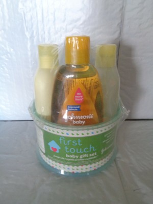 johnson's first touch baby gift set