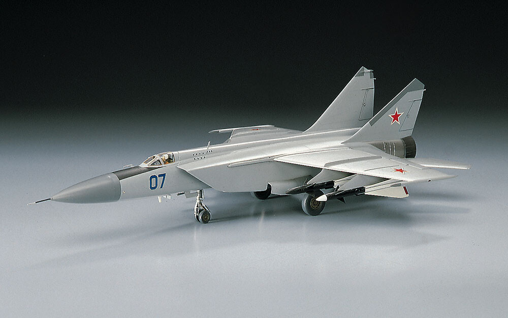 HASEGAWA 1/72 Mig-25 FOXBAT Russian Air Interceptor Plastic Model