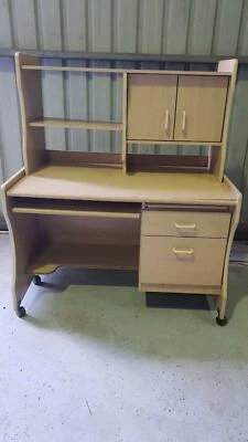 Free 2 Layer Executive Desk With Hutch Desks Gumtree Australia