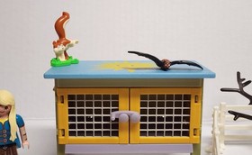 Large LOT of PLAYMOBIL figures, animals, bldg parts, BNIB MEDIEVAL MINIFORT