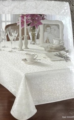 NWT~Lenox Ivory Opal Innocence Ivory ~ ( 2 ) Runners & Set Of (8) Placemats