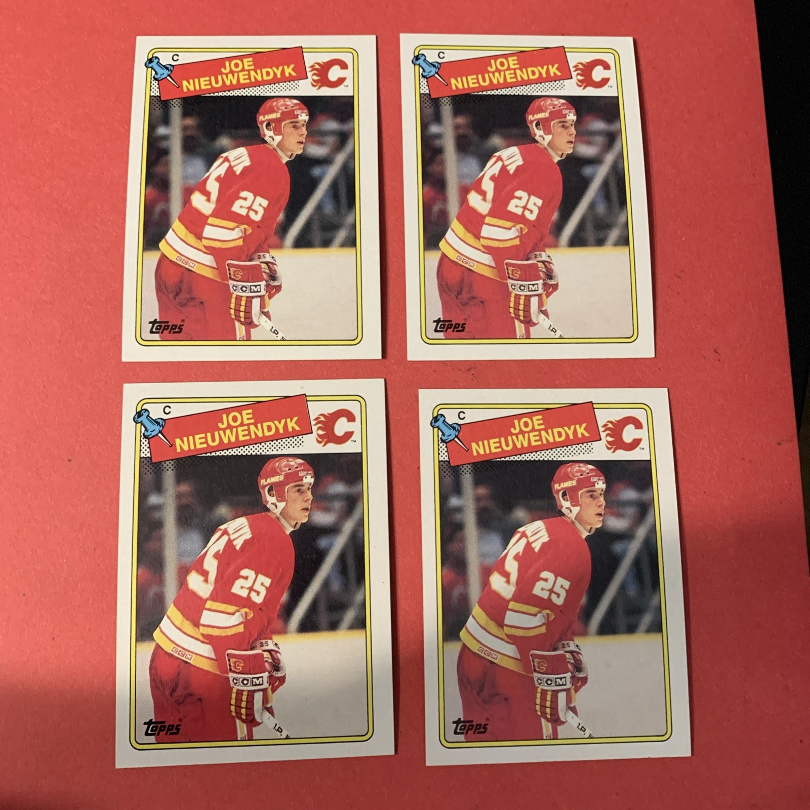 1988-89 Topps - Joe Nieuwendyk #16 (RC) quantity 4 Calgary Flames