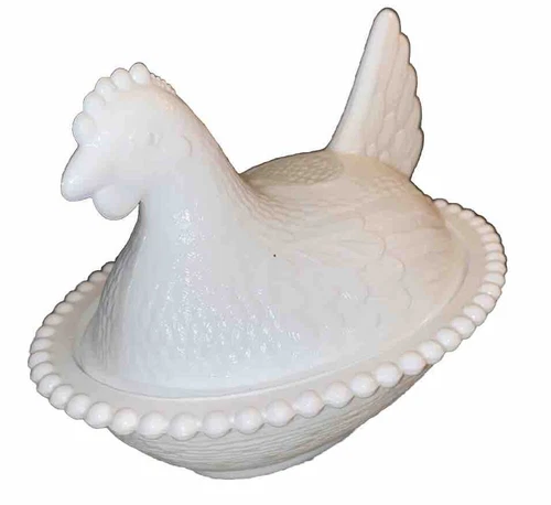 Vintage Indiana Glass White Milk Glass Chicken Hen on Nest Covered Dish 7”
