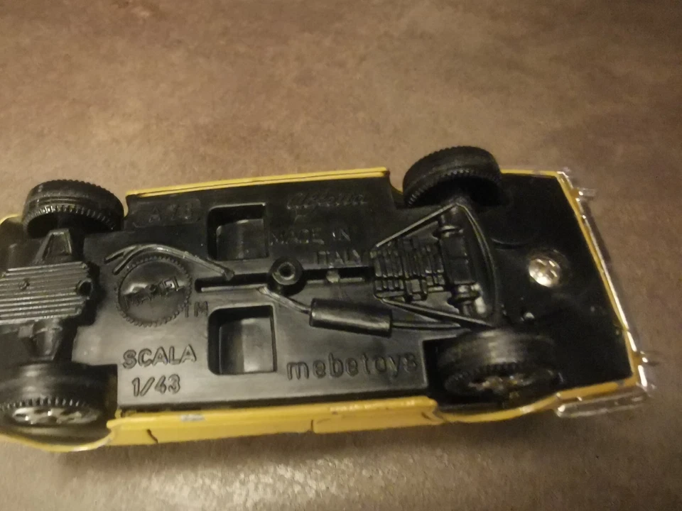 Mebetoys ALFA ROMEO ALFETTA PRIMA SERIE GIALLO PAIPER 1/43 GIOCATA - Immagine 4 di 4