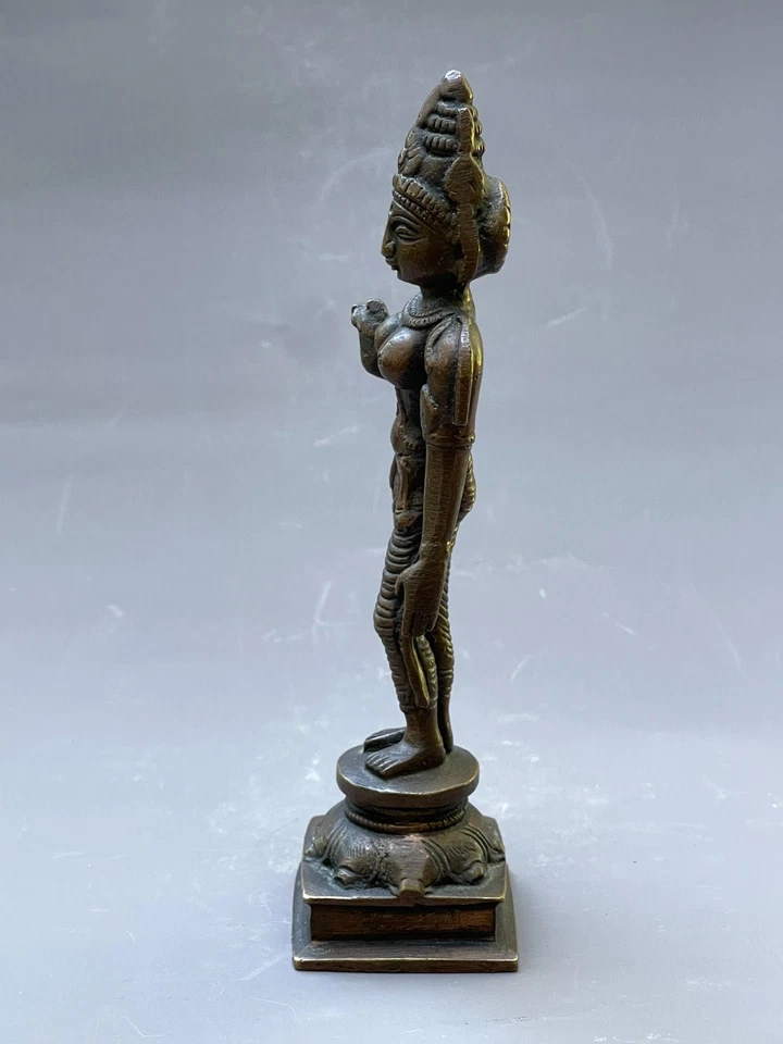 "Figura devocional del renacimiento de Tamil Nadu Chola Parvati de bronce del sur de la India, 4,5""" Foto 4 de 4