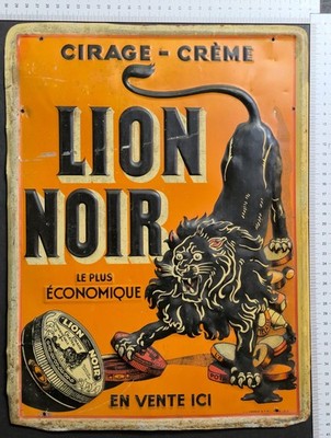 ANTIQUE METAL SILKSCREEN LION BLACK CREAM WAX ADVERTISING PLAQUE circa 1930
