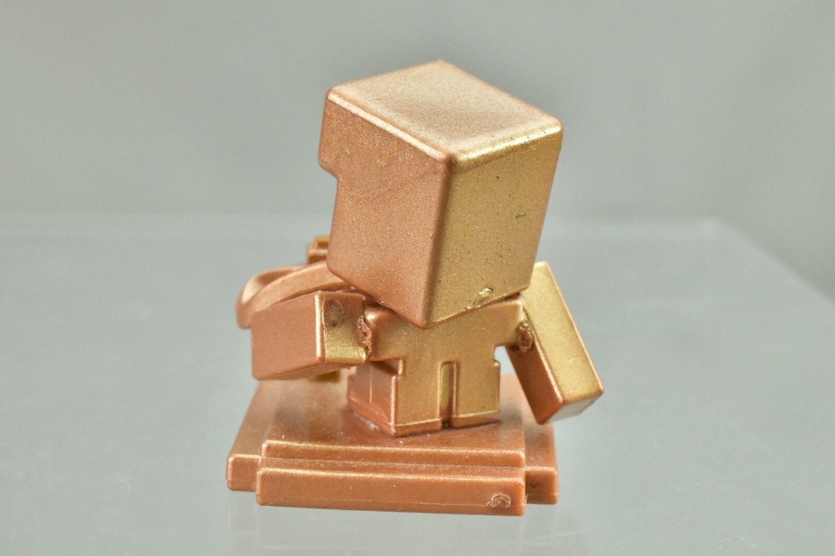 Minecraft Iron Golem Series 16 Body Guard Bronze Mojang 1