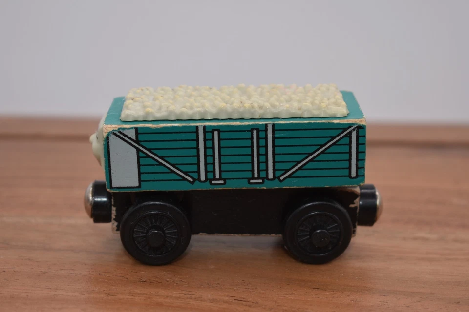 RICKETY - 2003 Thomas & Friends Wooden Railway Engine Trains Vintage Magnetic - Image 4 of 4