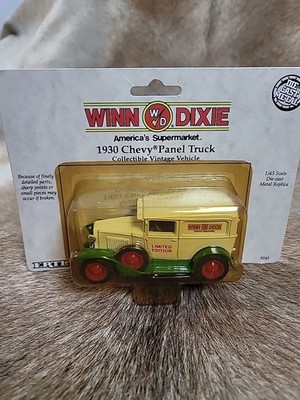 ERTL #9145 WINN DIXIE 1930 Chevy Panel Truck Die Cast NIB