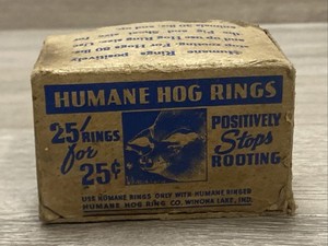 Antique Humane Hog Rings Advertising Box Pig W/ 19 Rings