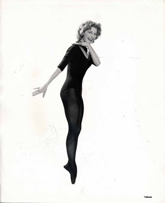 Black Tights - Moira Shearer - Cyd Charisse - 2 Pressefotos - s/w 21x25cm (140)
