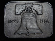 QE09137 VINTAGE 1976  LIBERTY BELL  COMMEMORATIVE PATRIOTIC BELT BUCKLE