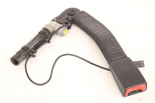 BMW5er E60 E61 Gurtstraffer Gurtstrammer Gurtschloss vorne links 6982519