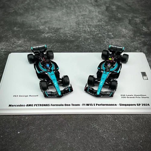 Spark 1/64 Mercedes-AMG F1 W15 Singapore GP 2024 2-pc Set Hamilton & Russel Y299 - Picture 3 of 13