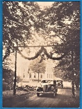 large vintage photo Lincoln Zephyr 1937 car in castle park France auto foto