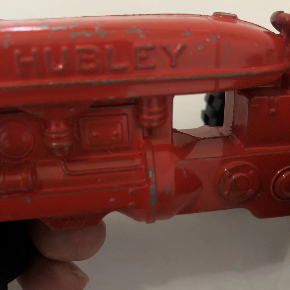 Tractor de granja rojo de juguete Hubley Kiddie de colección con rodillo un accesorio fundido a presión años 60 Foto 3 de 4