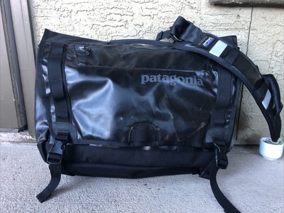 Patagonia Black Hole Messenger Bag 25L 
