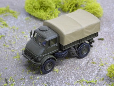 Roco Minitanks Painted 1/87 German Unimog Hard Top Troop Truck Lot #9223B 