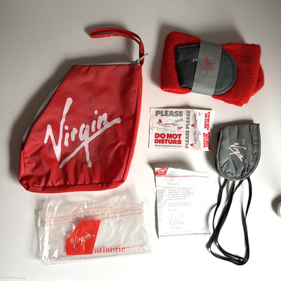 Vintage Virgin Atlantic Airways Toiletry Bag First Class Mask Socks Branson CIN