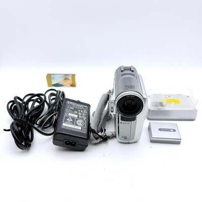 Sony Handycam DCR-PC350 MiniDV Camcorder 3MP Carl Zeiss 10x Zoom Japan