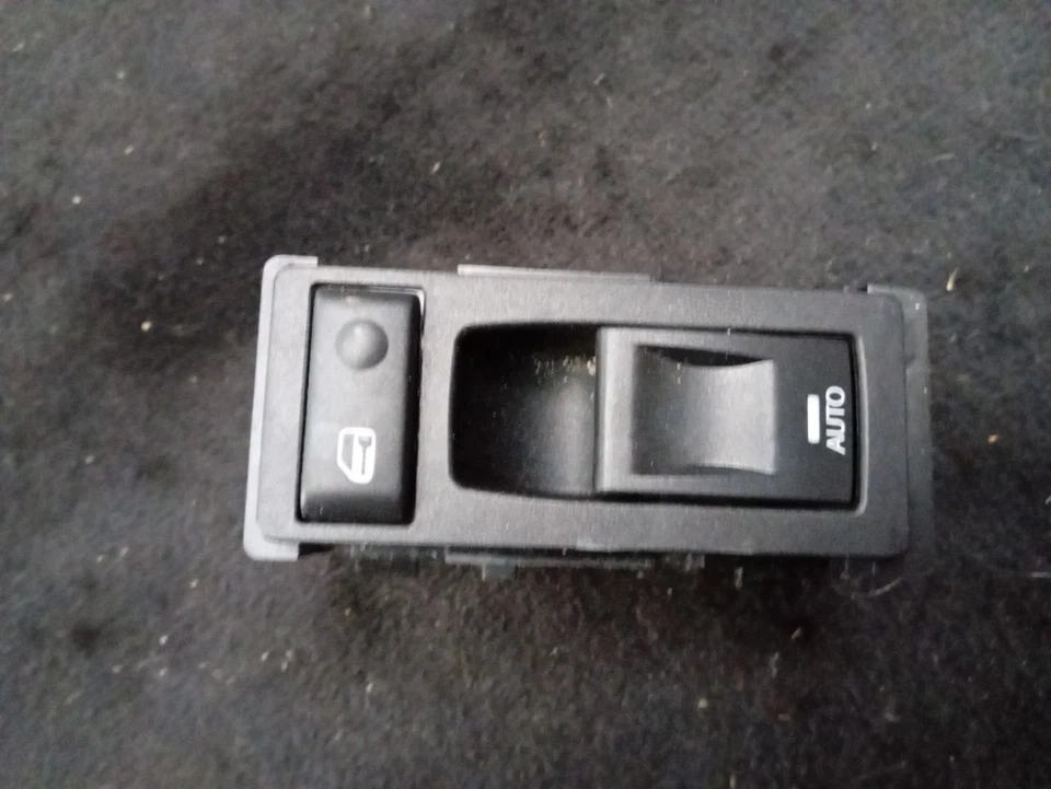 INTERRUPTOR DE CONTROL DE VENTANA DELANTERO IZQUIERDO JEEP GRAND CHEROKEE WK PASAJERO CHRYSLER 300 Foto 2 de 4