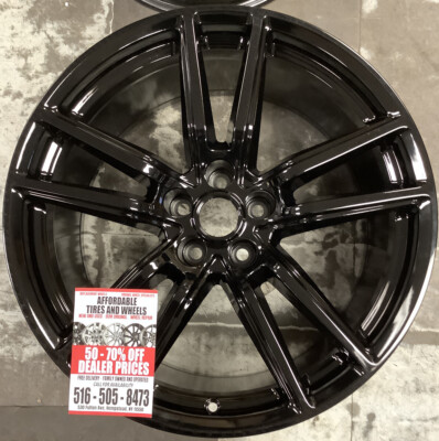 Ford GT500 Mustang Shelby  20 - 21 10278 96710 OEM wheel rim 20 x 11 Black Front