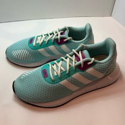 adidas gazelle silver green womens ADIDAS SWIFT RUN RF W – bCODE main image 1