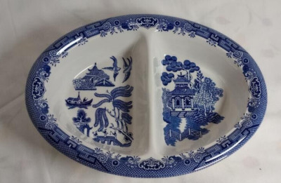 Blue Willow Churchill Divided Oval Vegetable Serving Dish Bowl 10 