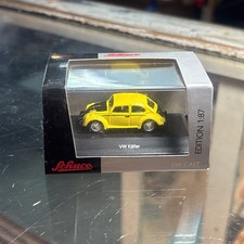 Schuco VW Kafer, VW Beetle  YELLO/BLACK w/ Acrylic Case *RARE (Edition 1:87. AP