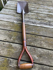 Square Point Shovel D-Handle Wood Handle Steel Blade Brown/Rust