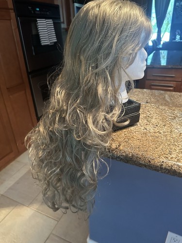 Wig Pro Collection Synthetic Long Wavy Fashion Wig 32 inches Bianca Wig - Picture 2 of 8