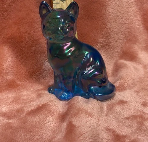 VTG 1995 Fenton Glass Cat Celeste Blue - blue iridescent carnival glass