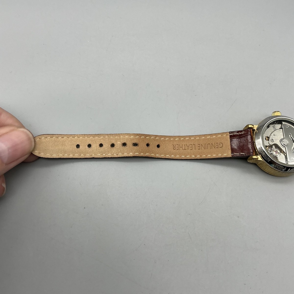 Kessaris Womens Watch 30mm Gold Tone Cream Dial Date 17255  display picture 2