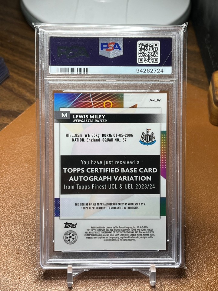 2023-24 Topps Finest UEFA Club Competitions - Autographs Lewis Miley #A 2023-24 Topps Finest UEFA Club Competitions - Autographs Lewis Miley #A