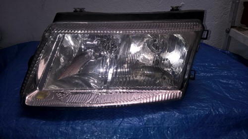 Frontscheinwerfer links VW Passat 99 er Baujahr.