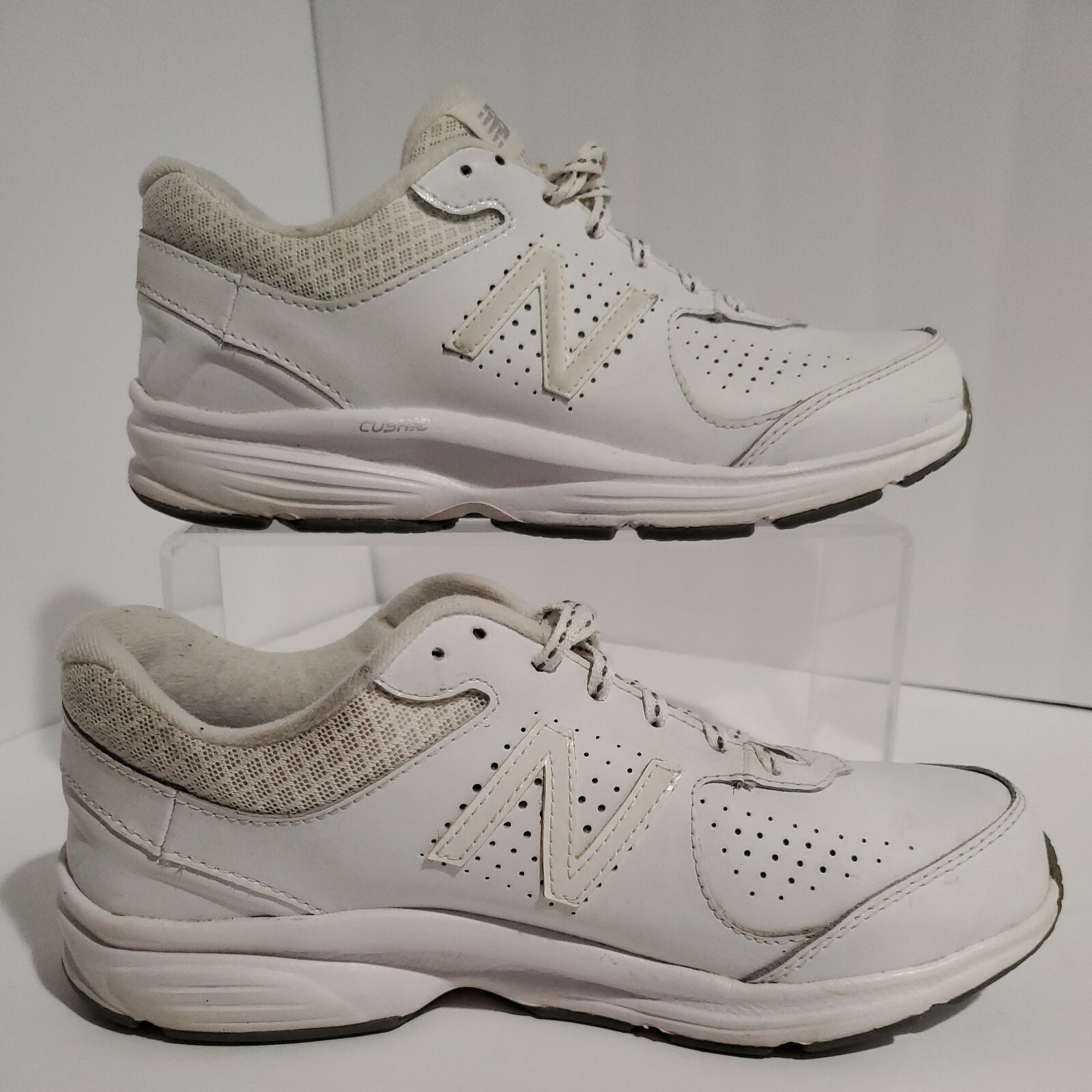 بالإضافة إلى ذلك بداية ضد new balance 