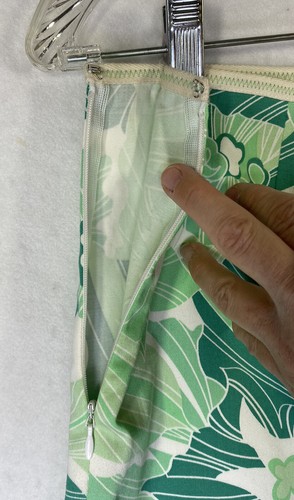 GIANNI BINI Above Knee Pencil Skirt Size 4 Green & White Floral Side Zip - Picture 10 of 10