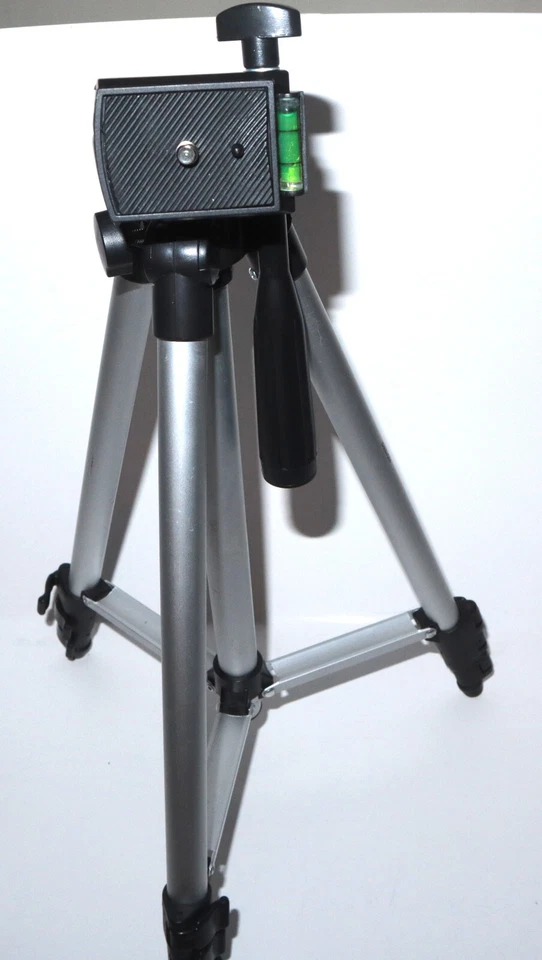 Camera Tripod Precision Design PD-50PVTR with Carrying Case 50" Compact Travel - Image 3 of 4