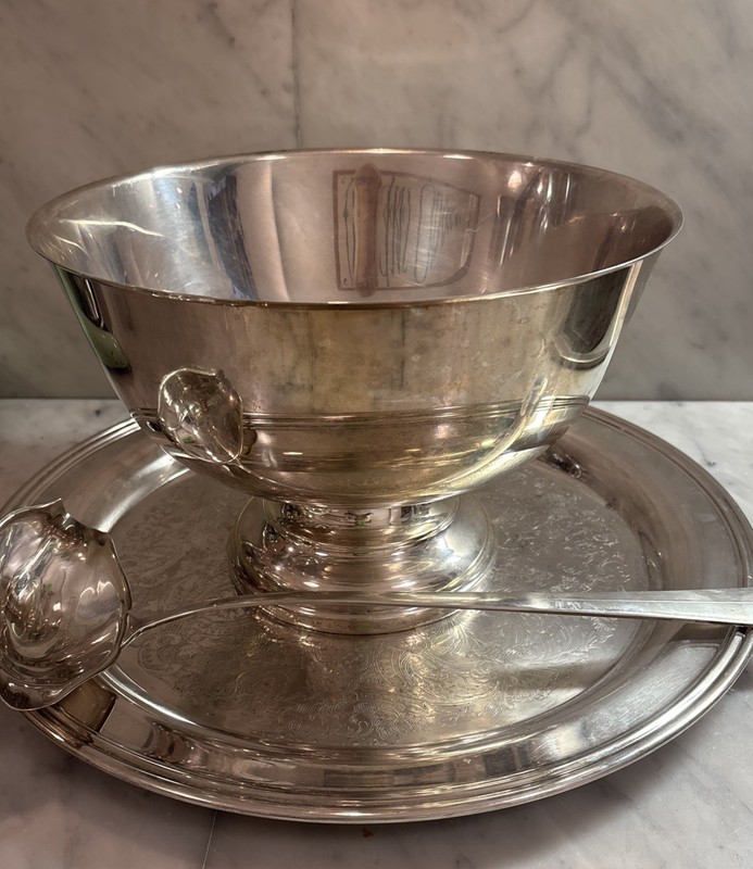 Oneida Punch Bowl Ladle Tray And Cups Silverplate