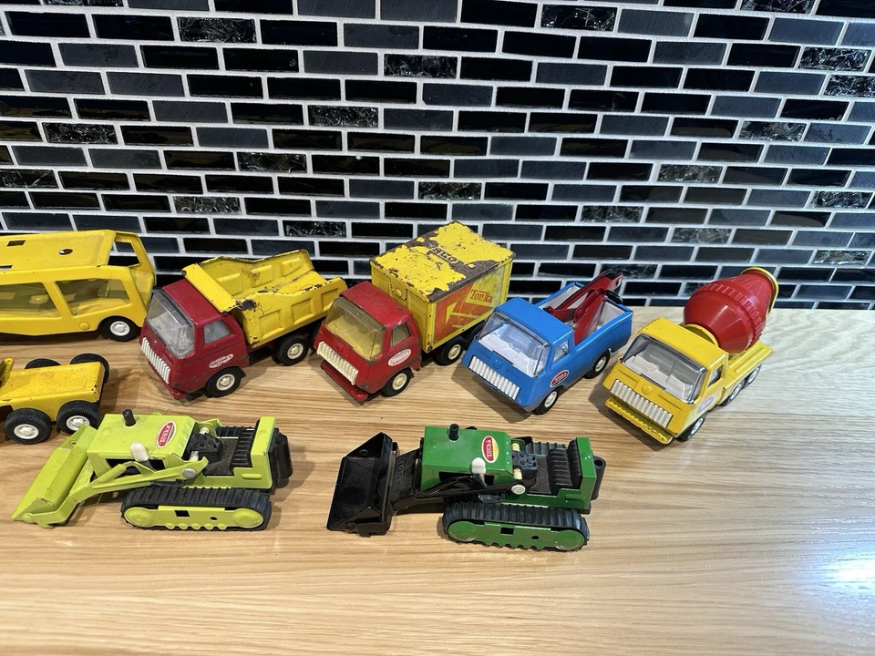 Lot of 18 Mini Tonka Trucks And Cars - Image 2 of 4