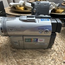 Canon DIGIC DV MiniDV 14x Optical Zoom Night Mode LCD Print/Share Silver Black